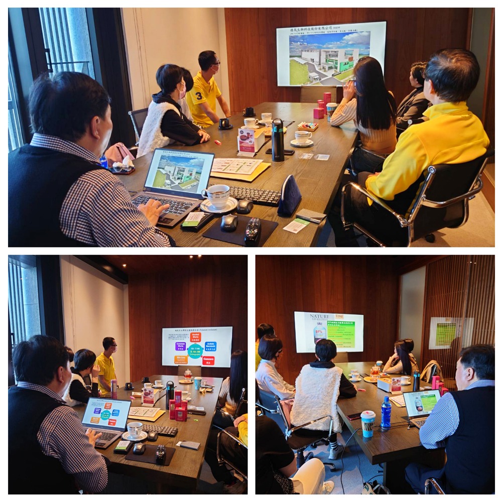 Dr. Kuo presenting SR-100 series products